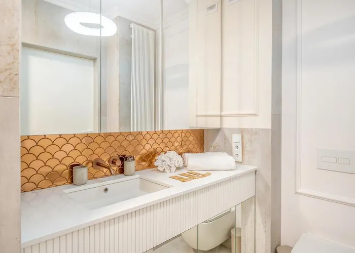 Golden Manufaktura By Rentujemy דירה לודז'